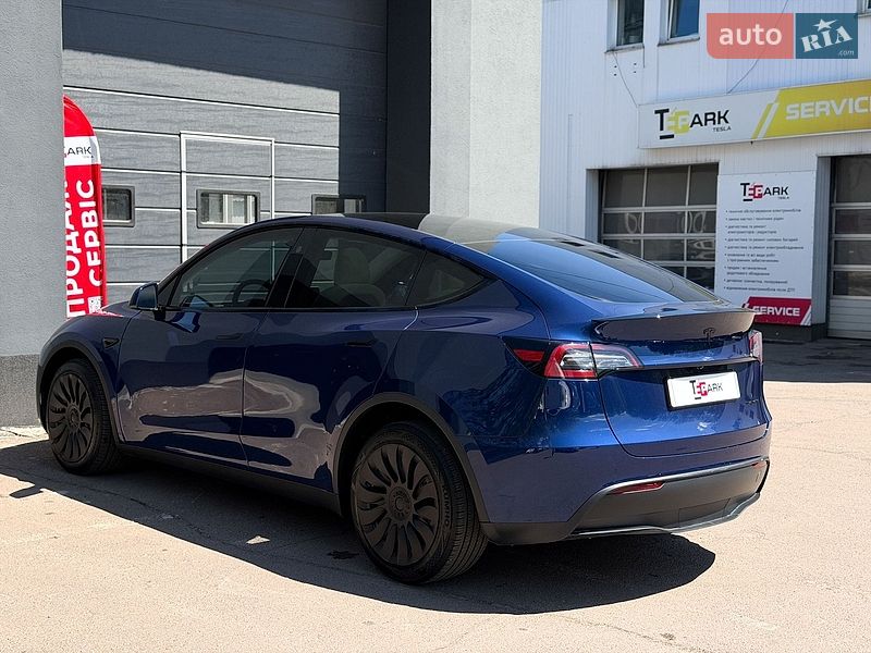 Позашляховик / Кросовер Tesla Model Y 2024 в Києві фото 8 Позашляховик / Кросовер Tesla Model Y 2024 в Києві
