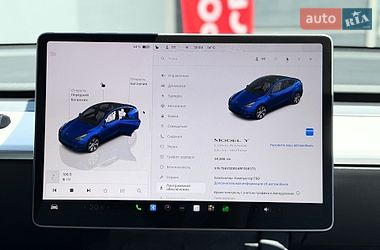 Позашляховик / Кросовер Tesla Model Y 2024 в Києві фото 20 Позашляховик / Кросовер Tesla Model Y 2024 в Києві