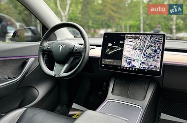 Внедорожник / Кроссовер Tesla Model Y 2021 в Львове
