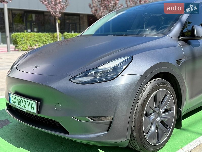 Внедорожник / Кроссовер Tesla Model Y 2023 в Киеве