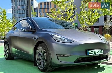 Внедорожник / Кроссовер Tesla Model Y 2023 в Киеве