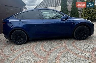 Внедорожник / Кроссовер Tesla Model Y 2024 в Харькове