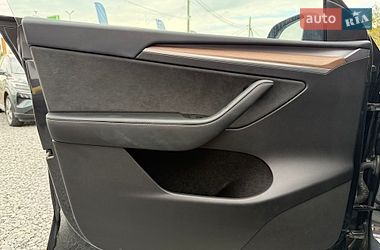 Позашляховик / Кросовер Tesla Model Y 2024 в Стрию