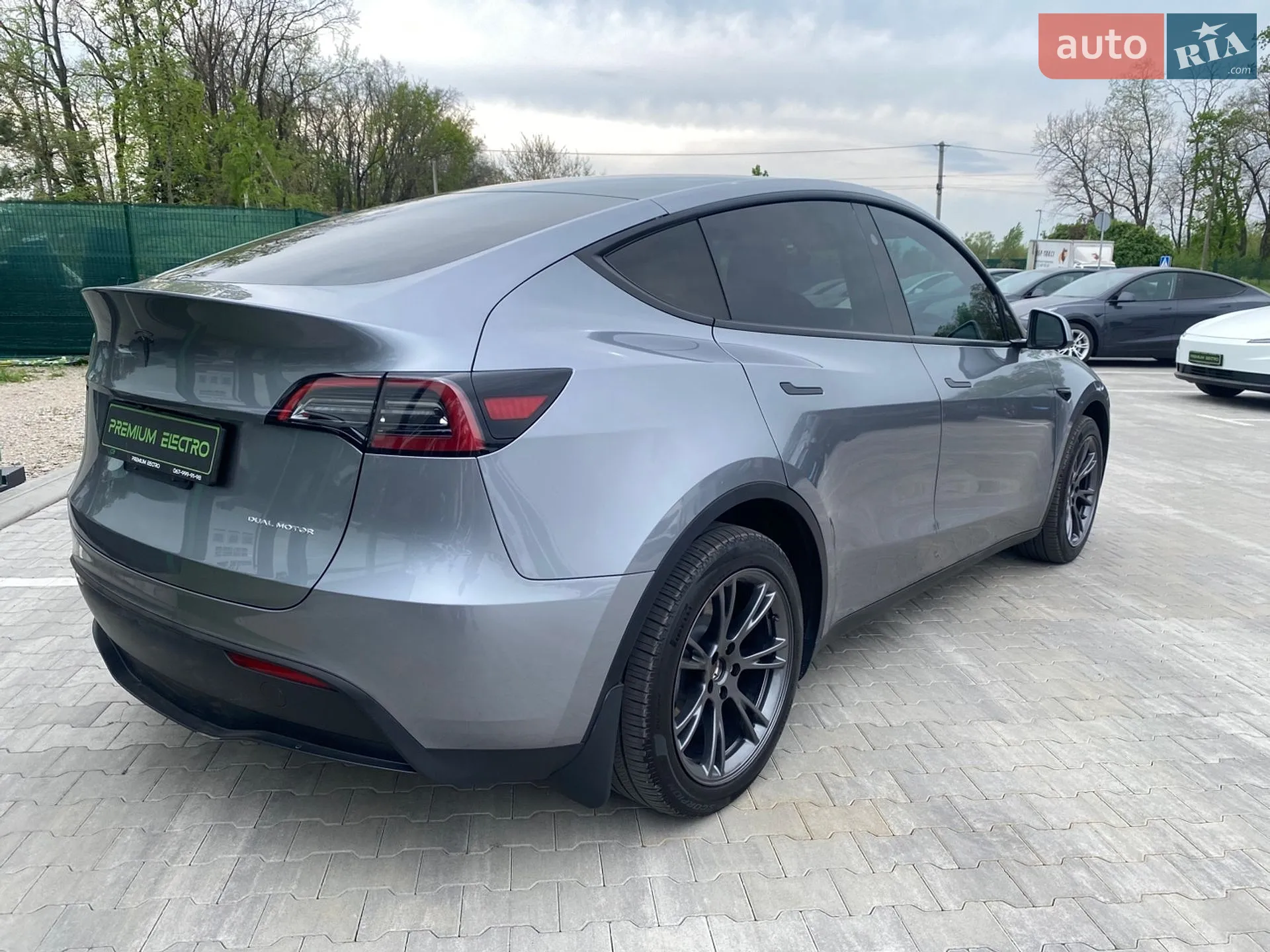 2024 Tesla Model Y - мініатюра 4