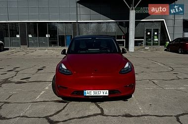 Внедорожник / Кроссовер Tesla Model Y 2021 в Днепре