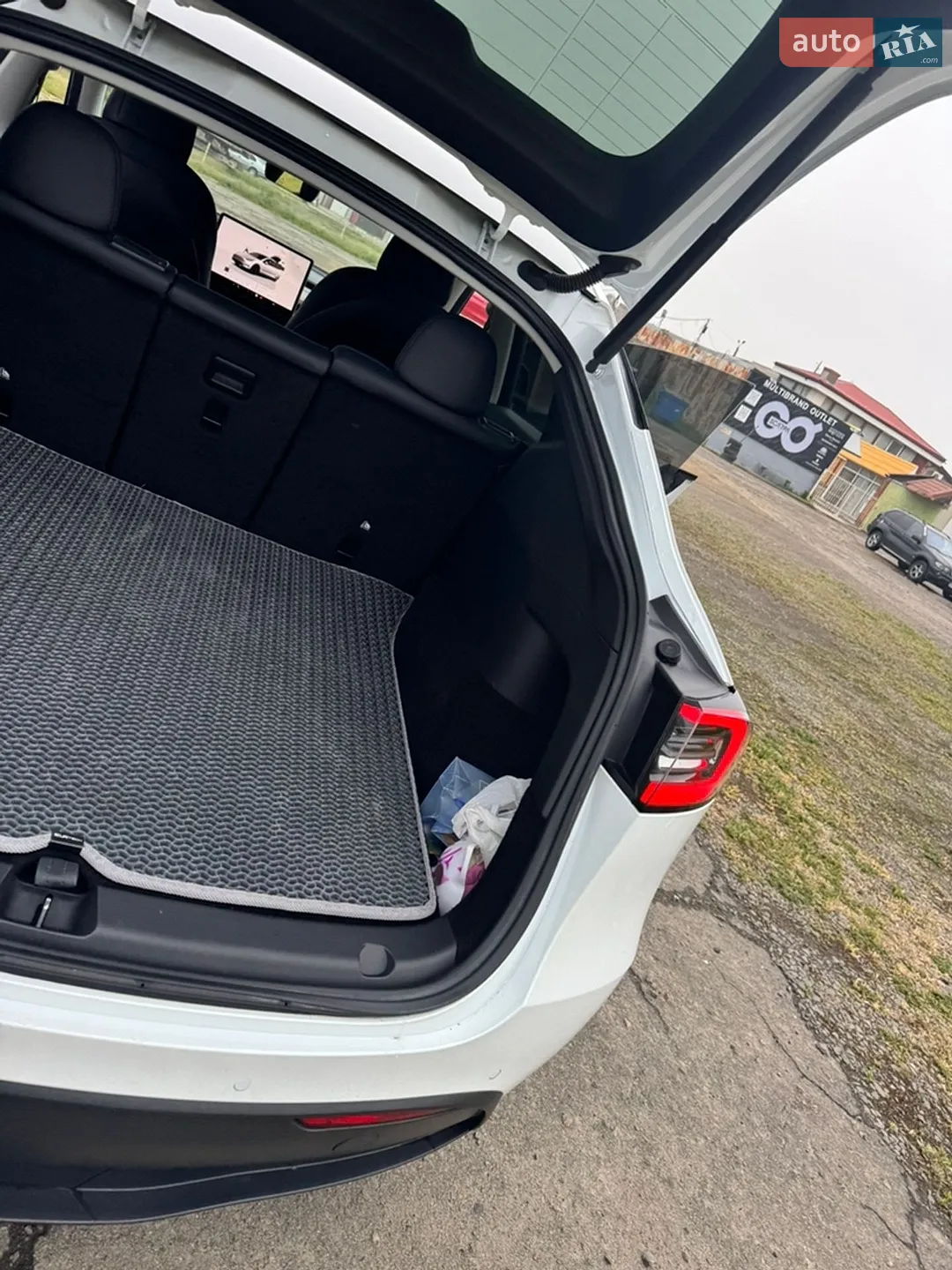 2022 Tesla Model Y - мініатюра 36