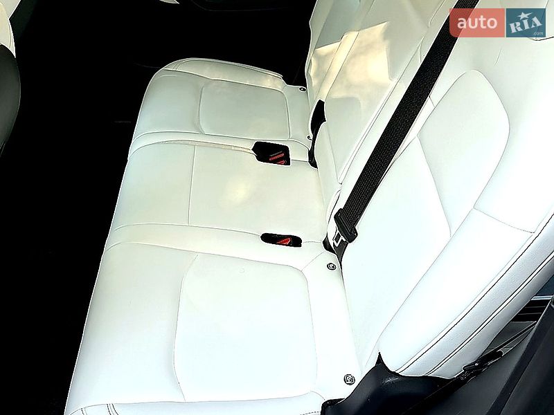 Позашляховик / Кросовер Tesla Model Y 2021 в Запоріжжі