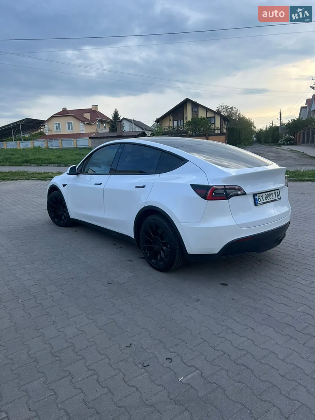 2021 Tesla Model Y - мініатюра 8