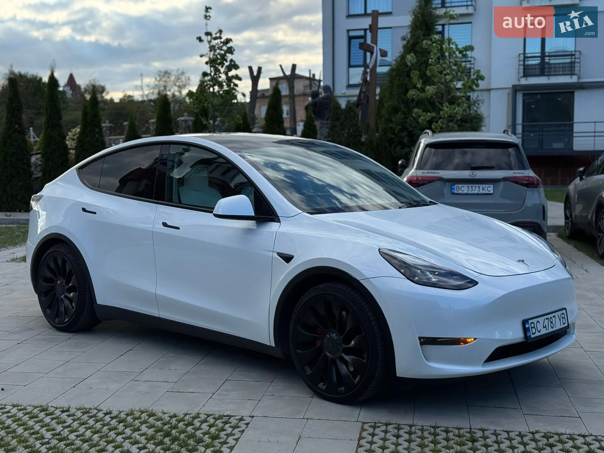 2022 Tesla Model Y - мініатюра 5