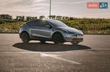 Позашляховик / Кросовер Tesla Model Y 2024 в Києві фото 34 Позашляховик / Кросовер Tesla Model Y 2024 в Києві