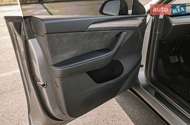 Позашляховик / Кросовер Tesla Model Y 2024 в Києві фото 79 Позашляховик / Кросовер Tesla Model Y 2024 в Києві