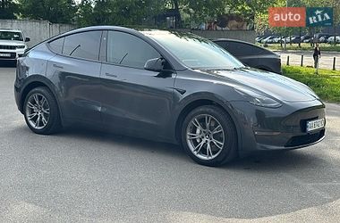 Позашляховик / Кросовер Tesla Model Y 2024 в Києві