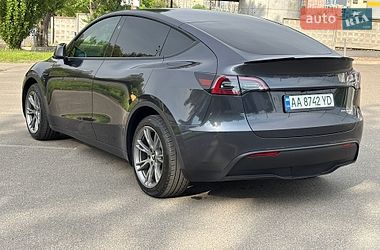 Позашляховик / Кросовер Tesla Model Y 2024 в Києві