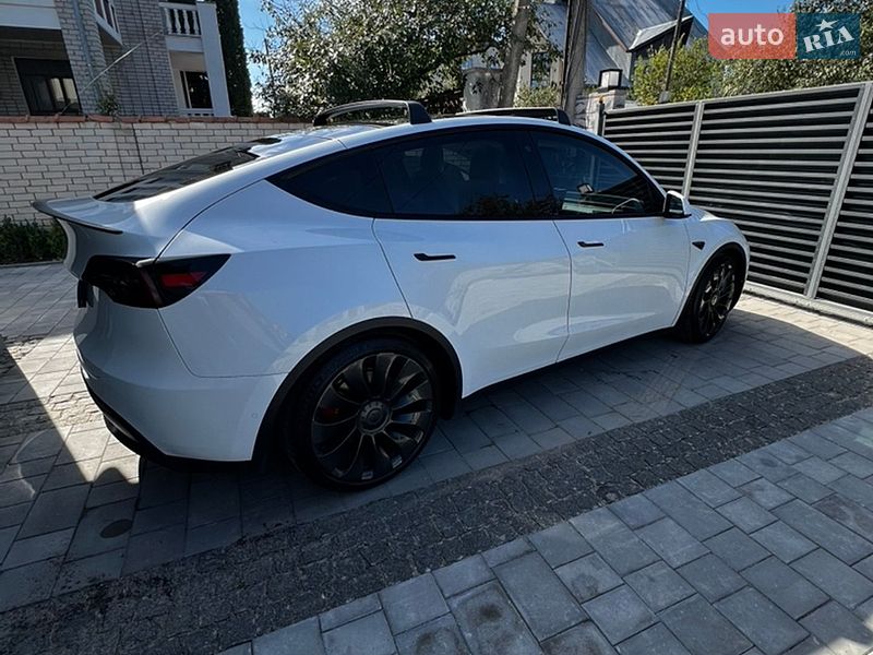 Внедорожник / Кроссовер Tesla Model Y 2022 в Житомире