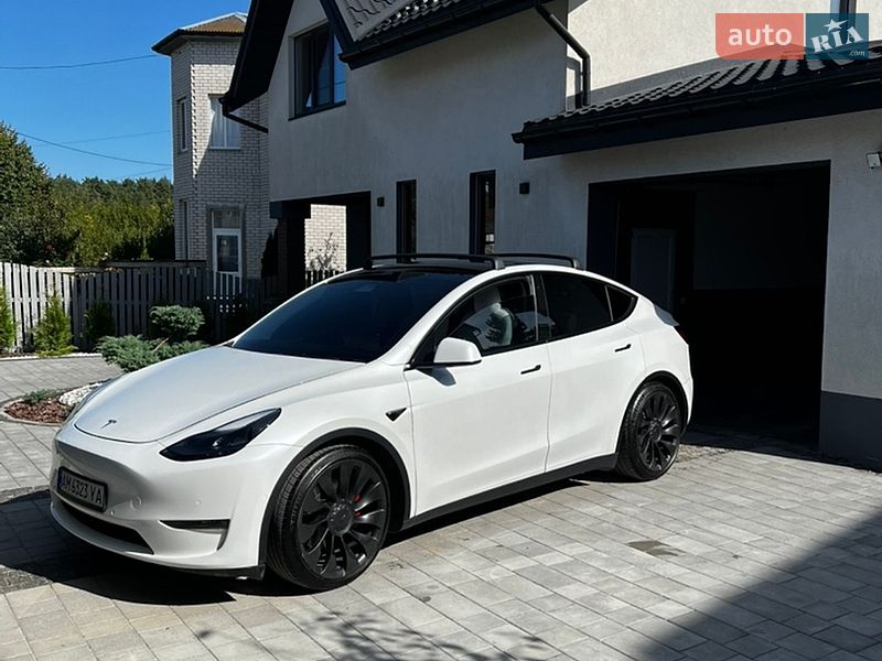 Tesla Model Y 2022