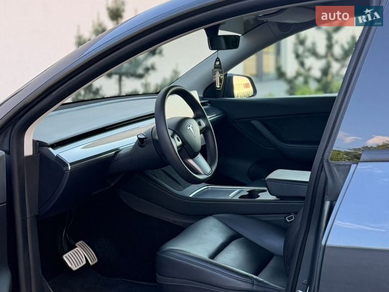 Внедорожник / Кроссовер Tesla Model Y 2022 в Луцке