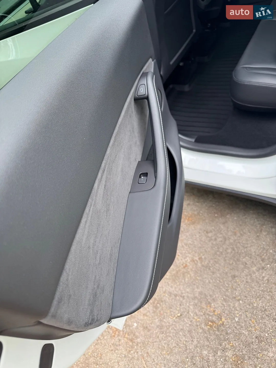 2022 Tesla Model Y - мініатюра 22