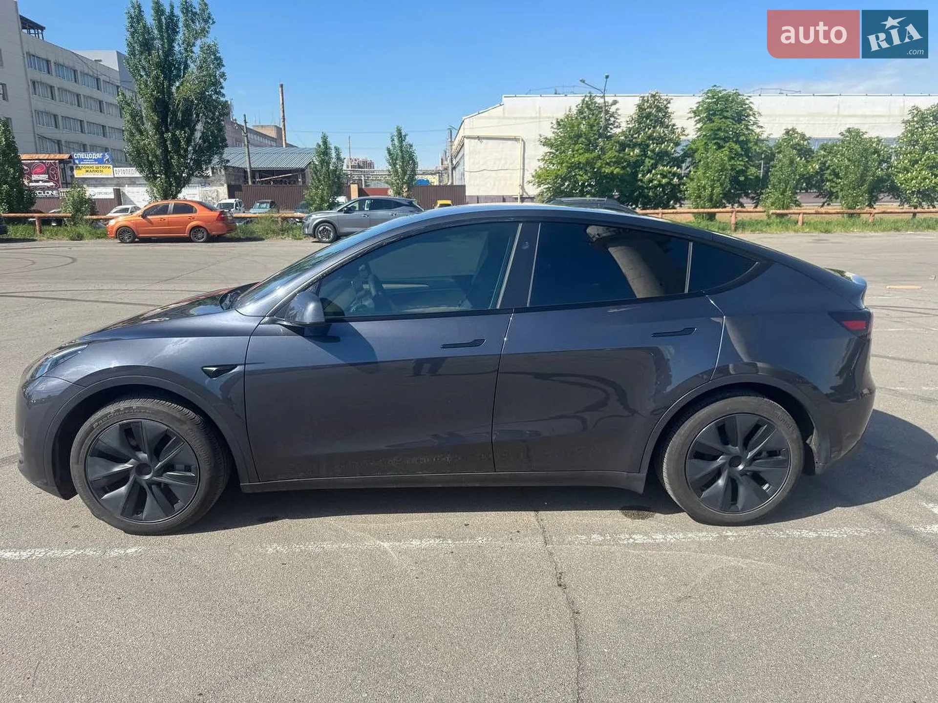 2025 Tesla Model Y - мініатюра 6