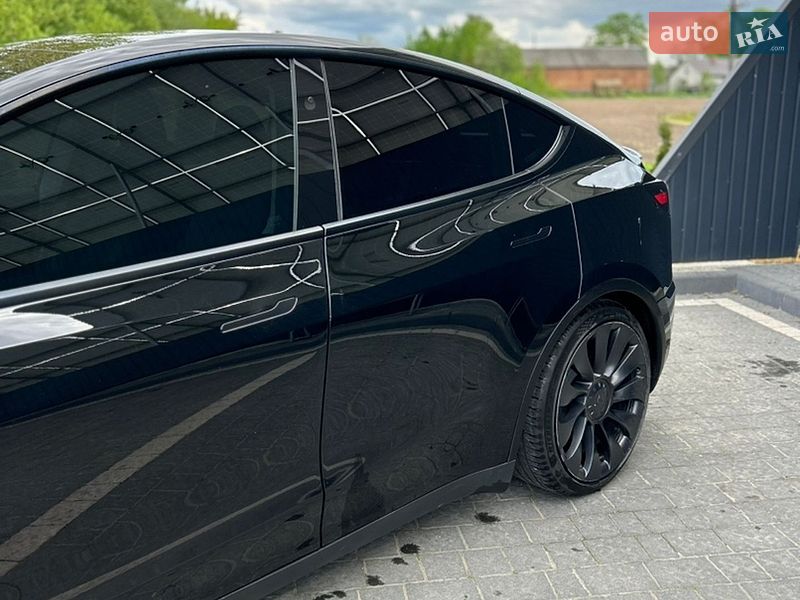 Позашляховик / Кросовер Tesla Model Y 2023 в Самборі