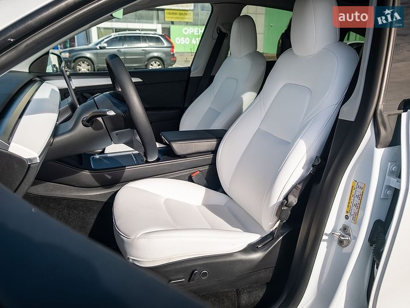 Позашляховик / Кросовер Tesla Model Y 2022 в Києві