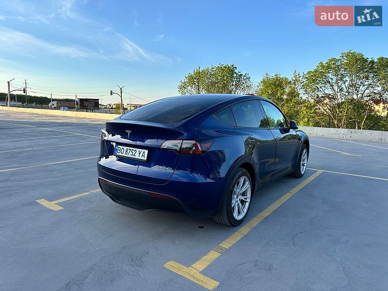 Позашляховик / Кросовер Tesla Model Y 2023 в Тернополі фото 6 Позашляховик / Кросовер Tesla Model Y 2023 в Тернополі