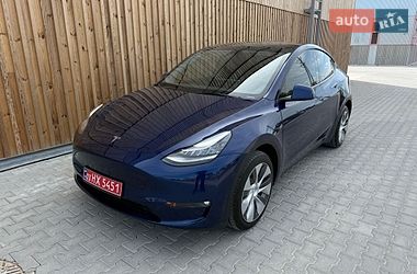 Внедорожник / Кроссовер Tesla Model Y 2023 в Новояворовске