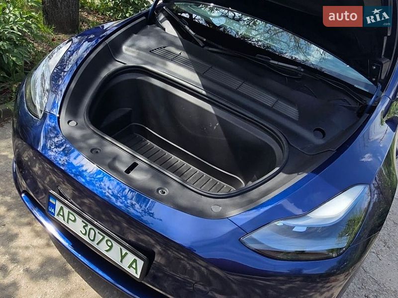 Внедорожник / Кроссовер Tesla Model Y 2023 в Запорожье