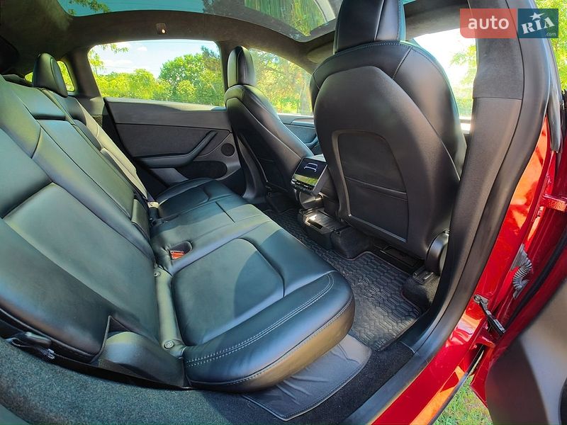 Внедорожник / Кроссовер Tesla Model Y 2023 в Днепре фото 13 Внедорожник / Кроссовер Tesla Model Y 2023 в Днепре