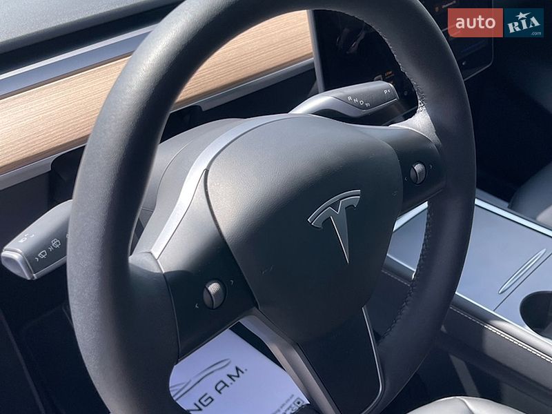 Внедорожник / Кроссовер Tesla Model Y 2022 в Ровно