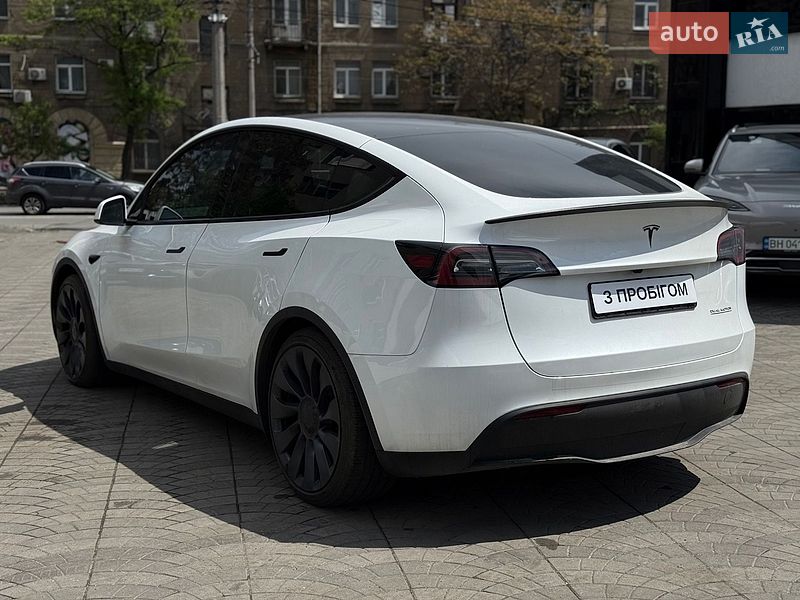 Позашляховик / Кросовер Tesla Model Y 2024 в Одесі