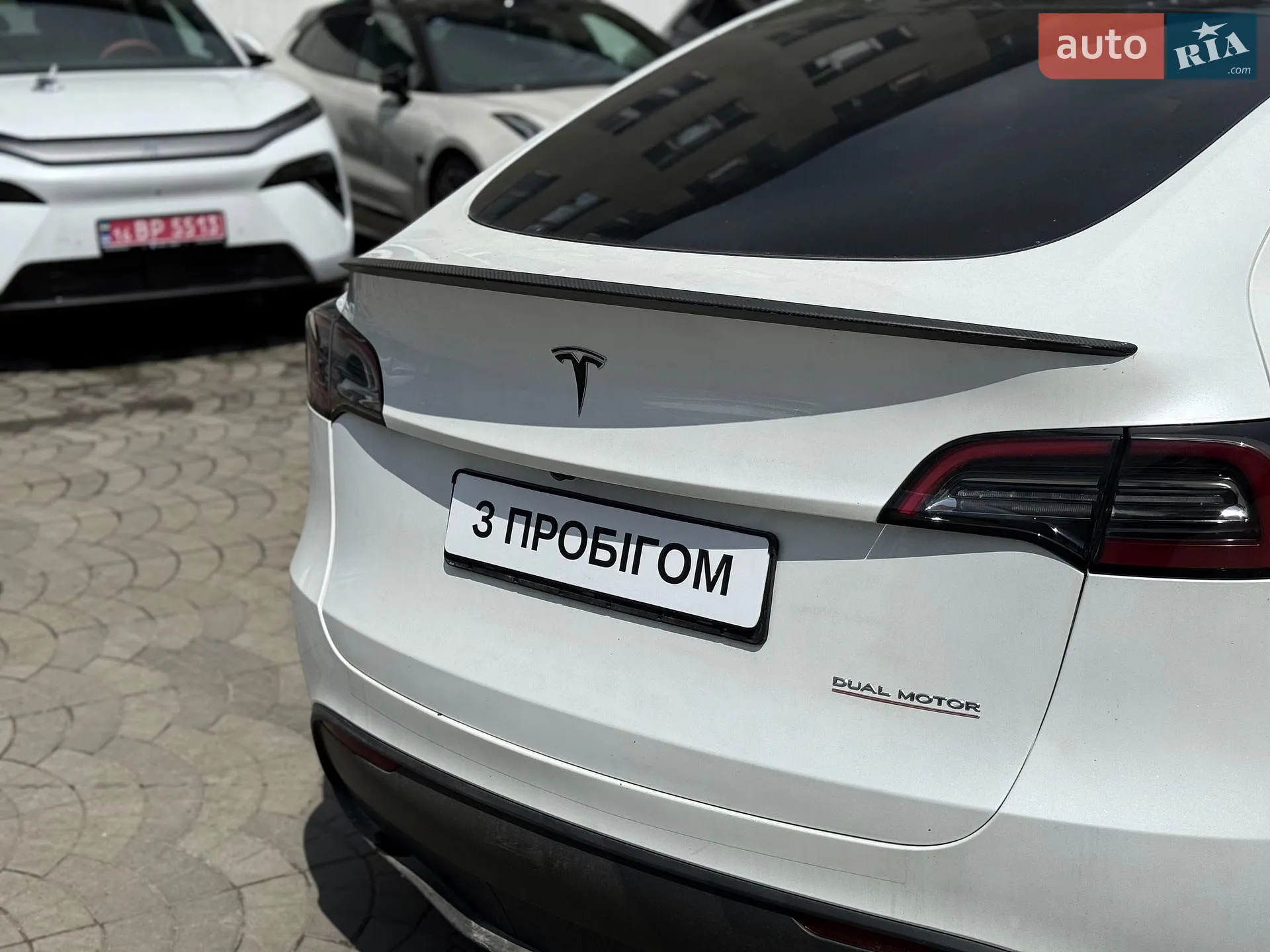 2024 Tesla Model Y - мініатюра 8