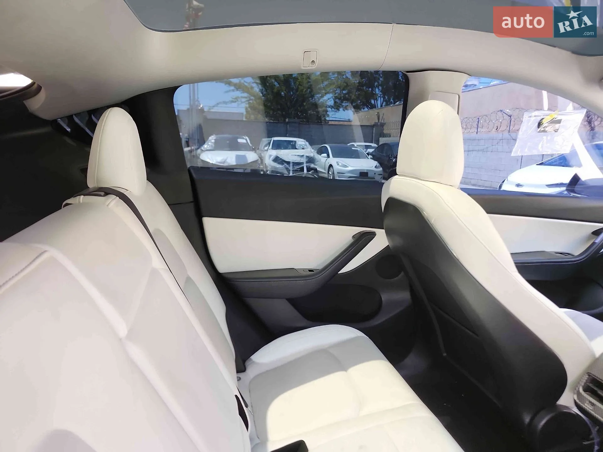 2020 Tesla Model Y - мініатюра 19