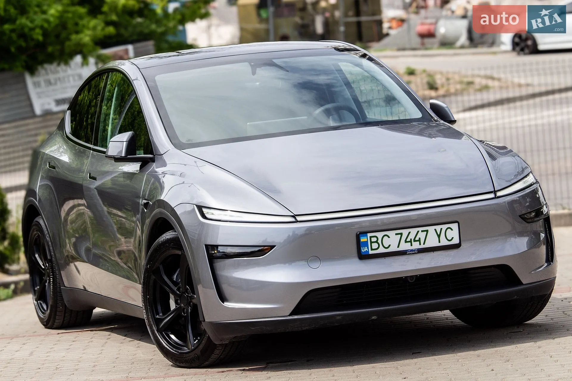 2025 Tesla Model Y - мініатюра 6