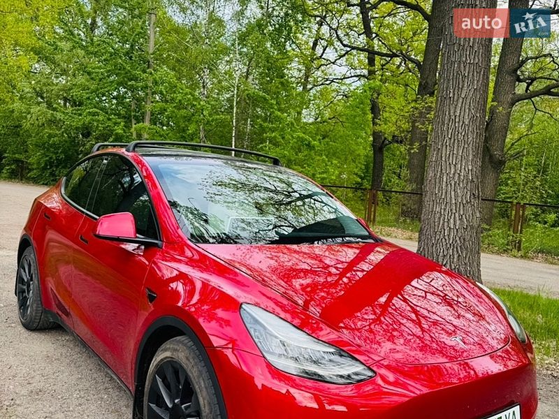 Tesla Model Y 2021