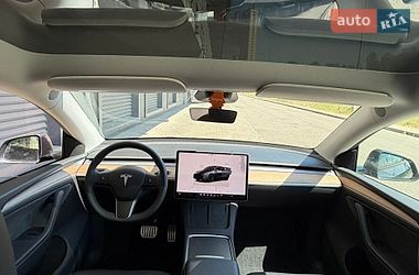 Позашляховик / Кросовер Tesla Model Y 2024 в Києві