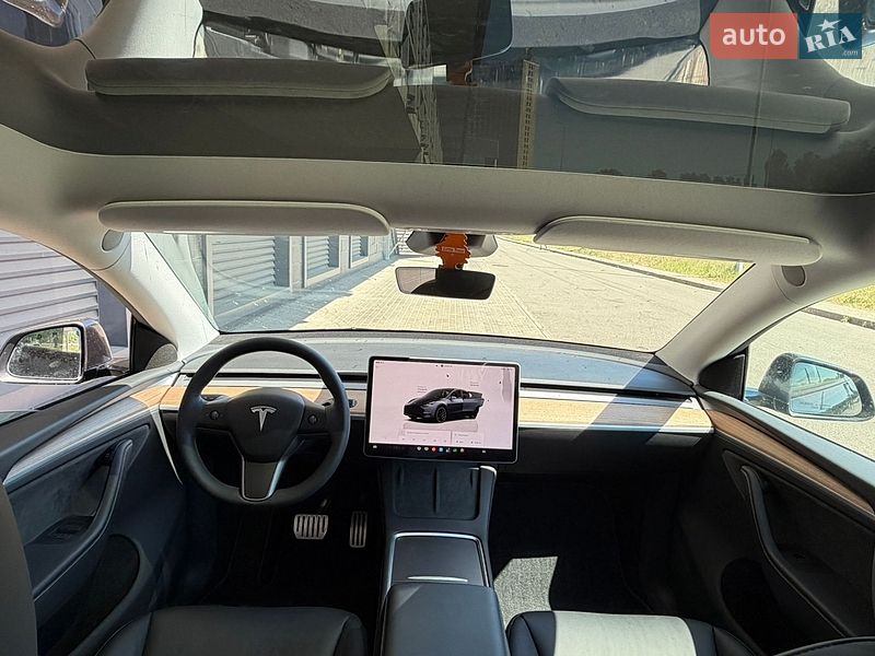 Позашляховик / Кросовер Tesla Model Y 2024 в Києві