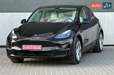 Позашляховик / Кросовер Tesla Model Y 2023 в Тернополі