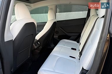 Позашляховик / Кросовер Tesla Model Y 2023 в Тернополі