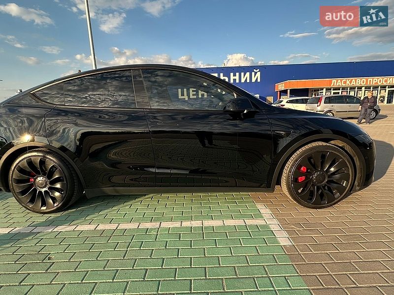 Позашляховик / Кросовер Tesla Model Y 2022 в Тернополі фото 7 Позашляховик / Кросовер Tesla Model Y 2022 в Тернополі