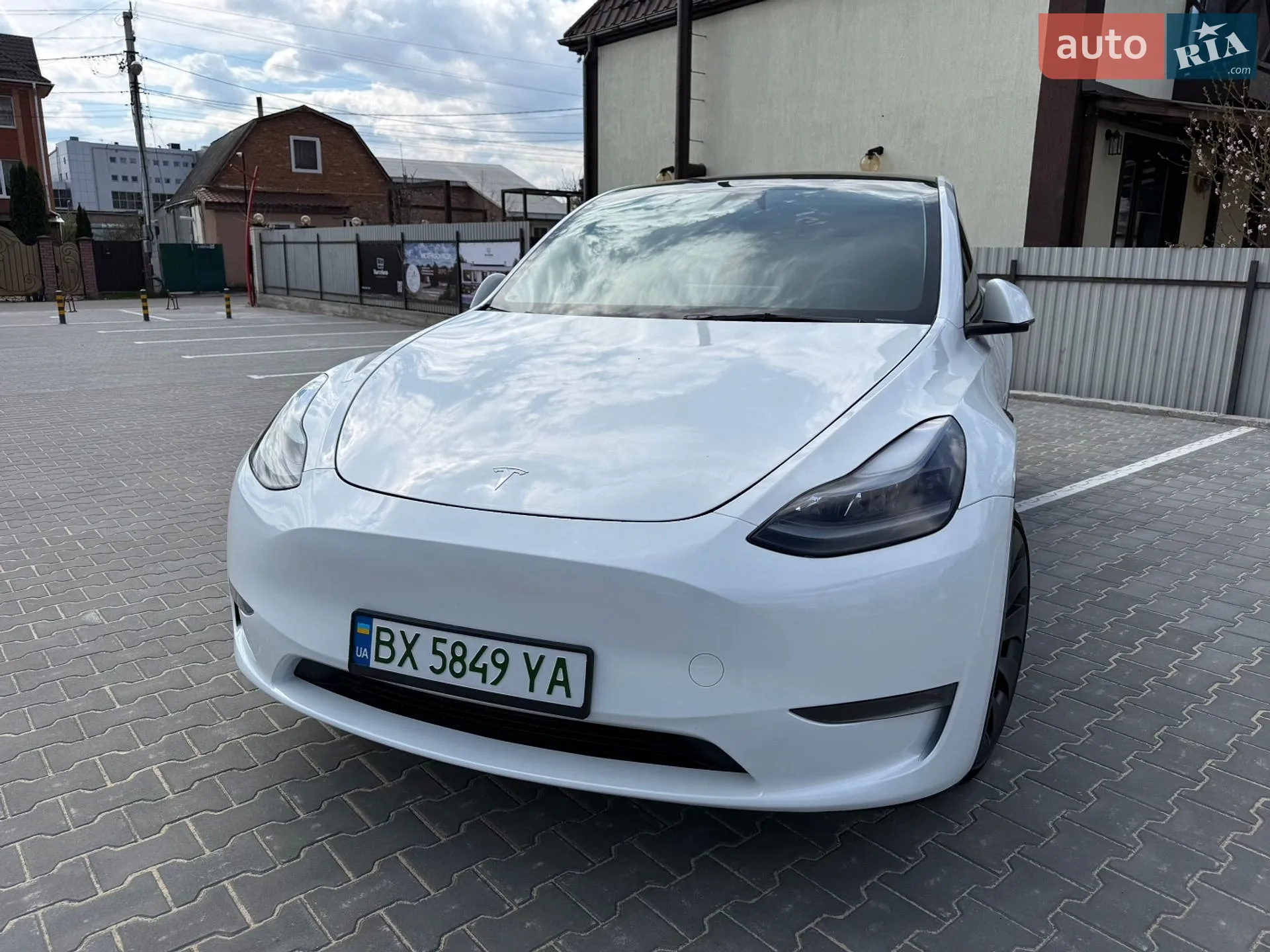 2024 Tesla Model Y - мініатюра 9