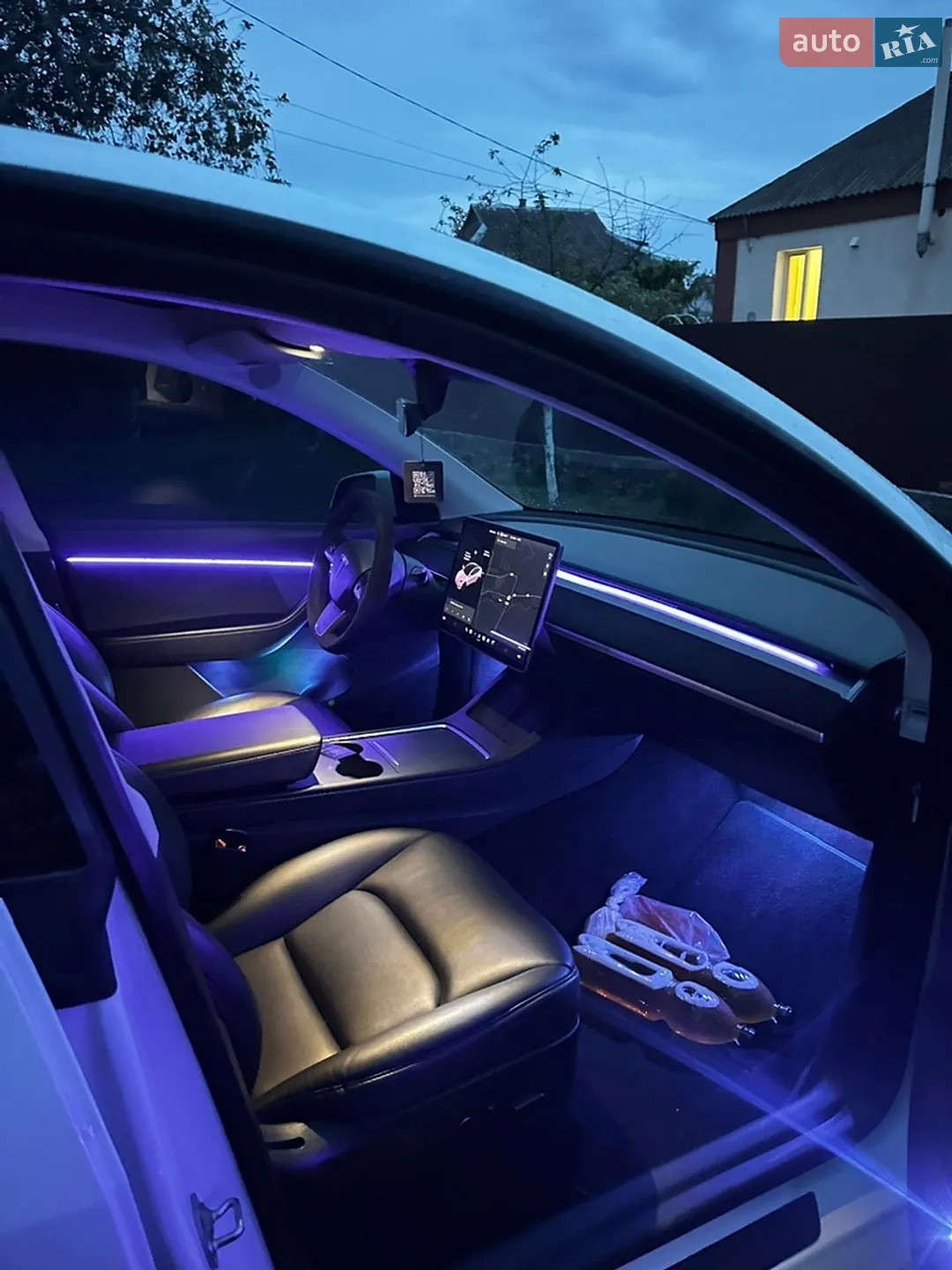 2020 Tesla Model Y - мініатюра 9