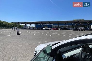 Внедорожник / Кроссовер Tesla Model Y 2022 в Киеве