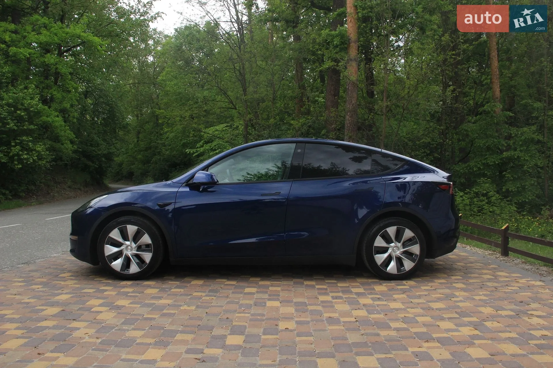 2022 Tesla Model Y - мініатюра 6