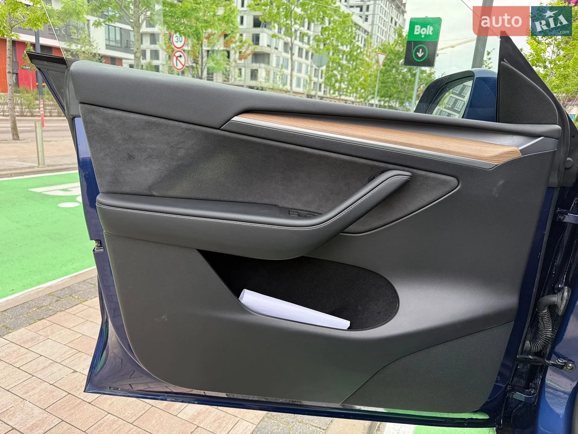 2023 Tesla Model Y - мініатюра 17