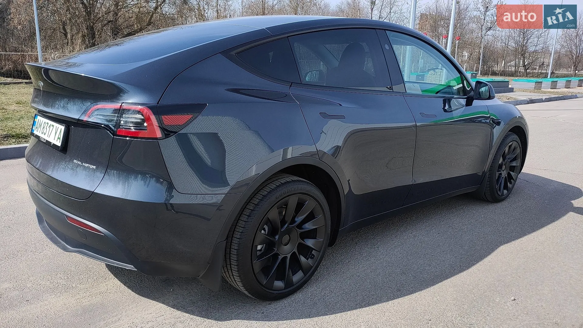 2025 Tesla Model Y - мініатюра 8