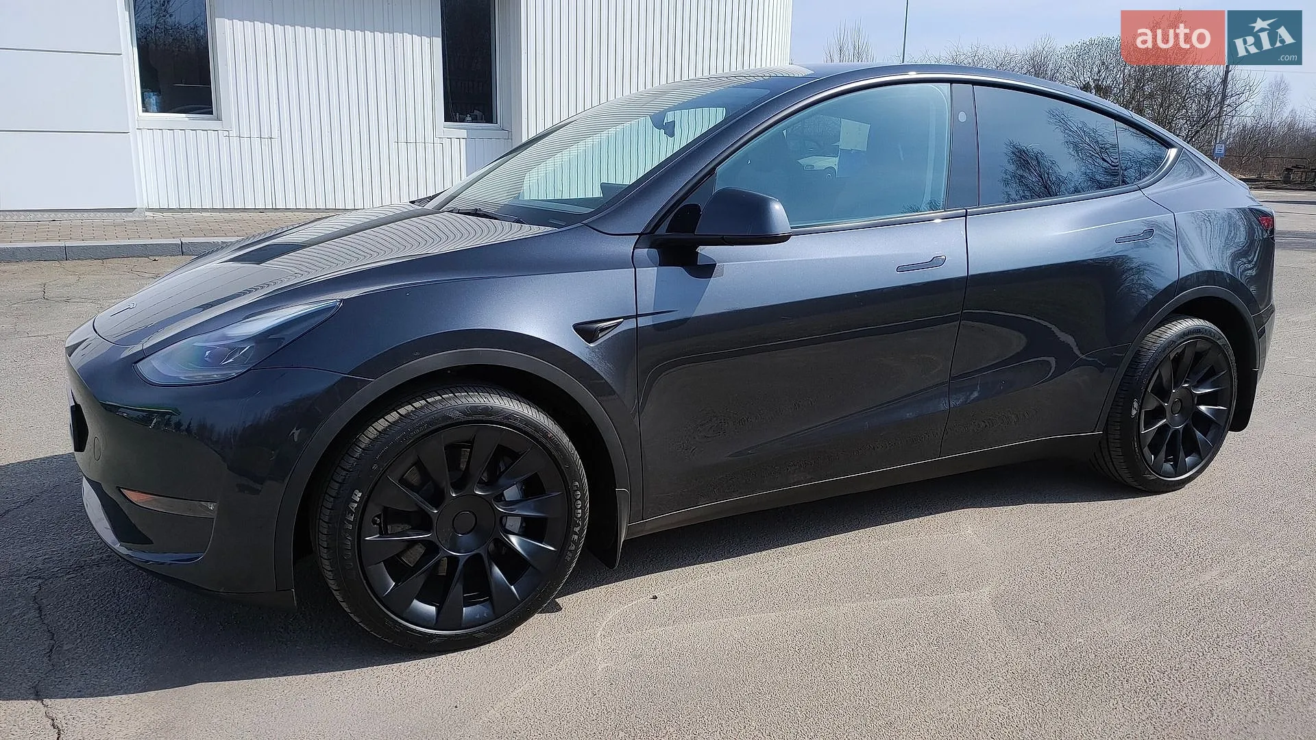 2025 Tesla Model Y - мініатюра 11