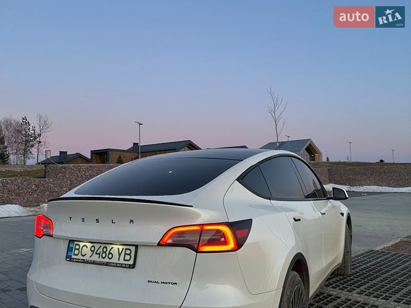 Внедорожник / Кроссовер Tesla Model Y 2020 в Львове
