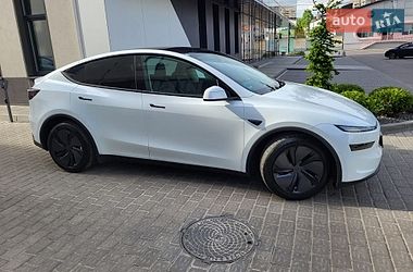 Внедорожник / Кроссовер Tesla Model Y 2025 в Ровно