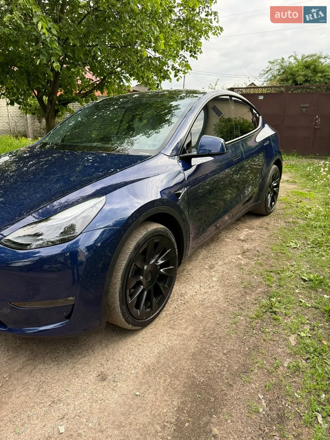 2024 Tesla Model Y - мініатюра 3