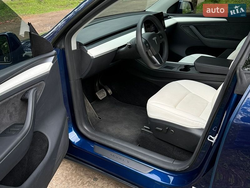 Внедорожник / Кроссовер Tesla Model Y 2024 в Харькове фото 8 Внедорожник / Кроссовер Tesla Model Y 2024 в Харькове